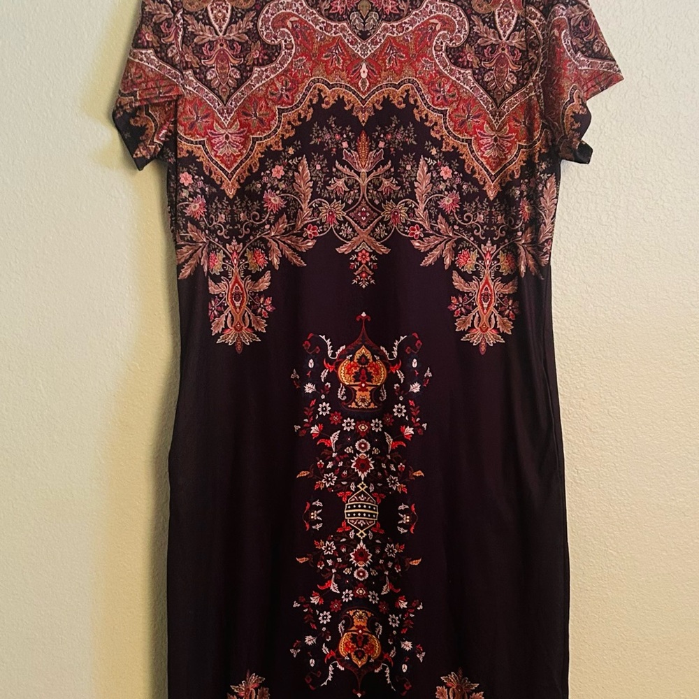 Chic Black and Red Paisley Maxi Dress